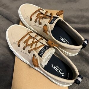 Women’s Sperry Crest Vibe Sneaker-Linen Oat